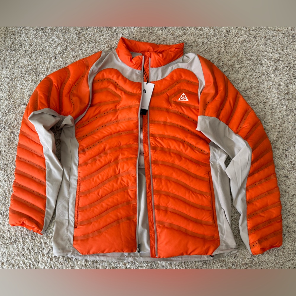 Nike ACG "Lava Loft" Men's Therma-FIT Down Jacket in Men’s Large